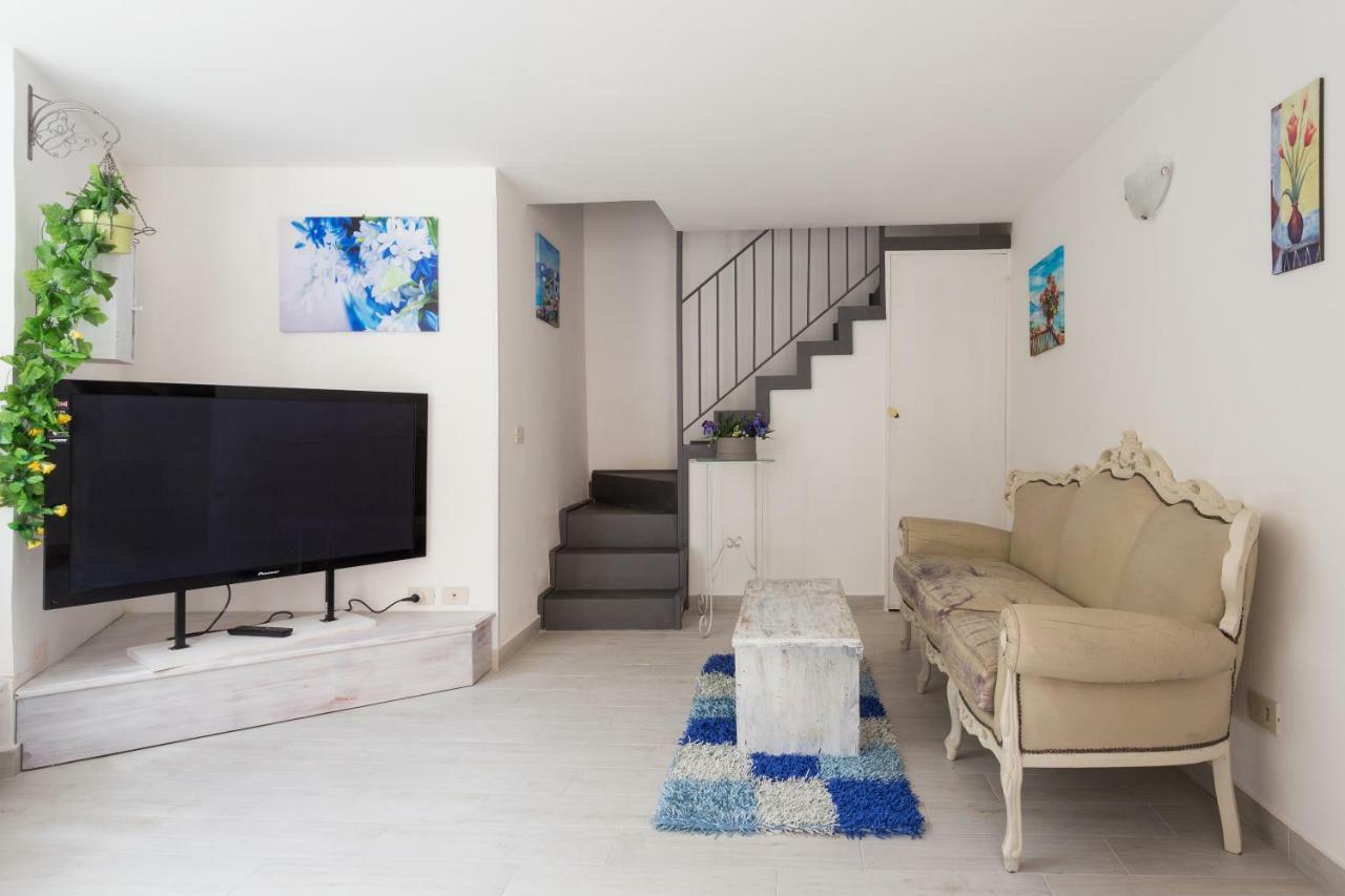 Casa Vacanze Di Gio カターニア エクステリア 写真